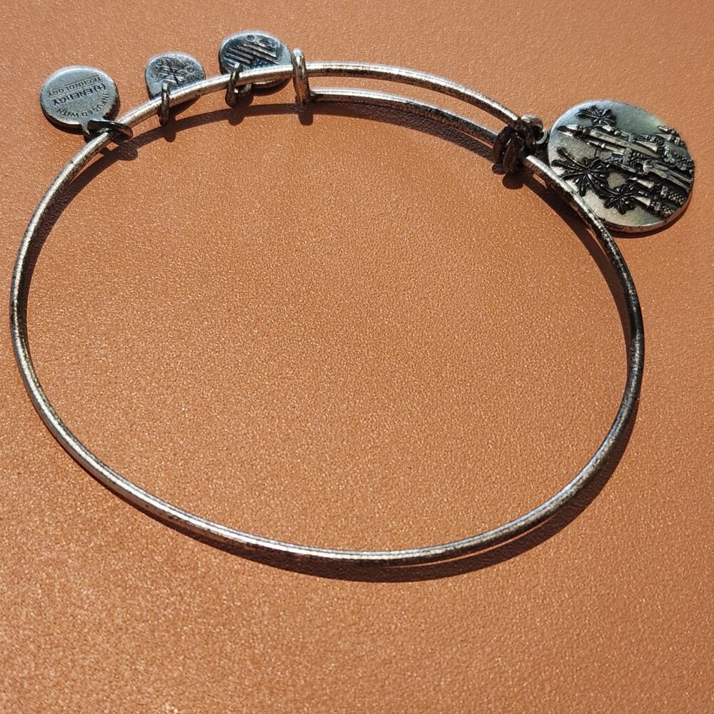 Alex & Ani Walt Disney World Cinderella Castle Bangle Bracelet Silver - Picture 7 of 7